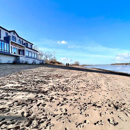 ברנה Gaestehaus Weserblick Am Weser-Sandstrand מראה חיצוני תמונה