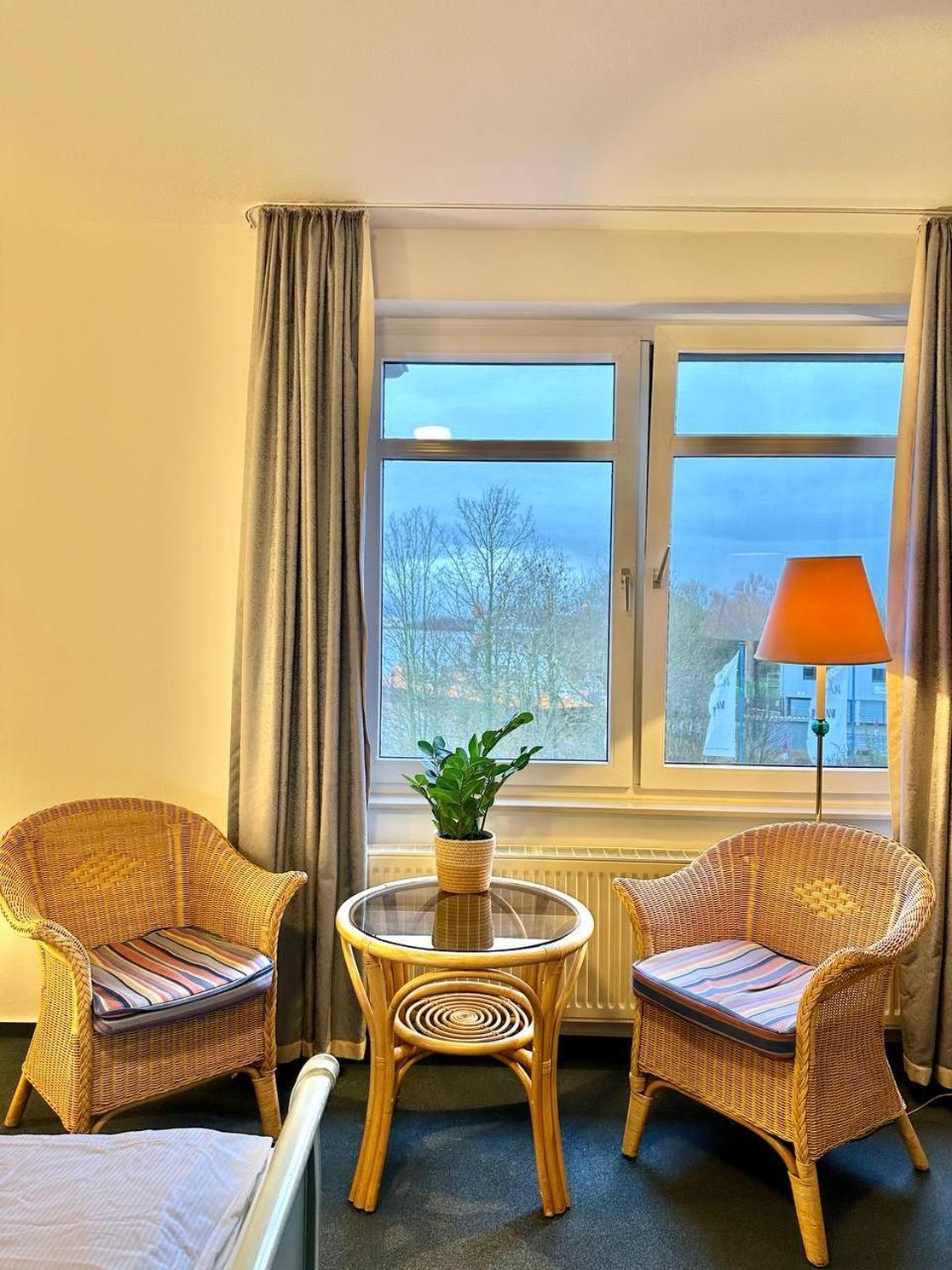 ברנה Gaestehaus Weserblick Am Weser-Sandstrand מראה חיצוני תמונה