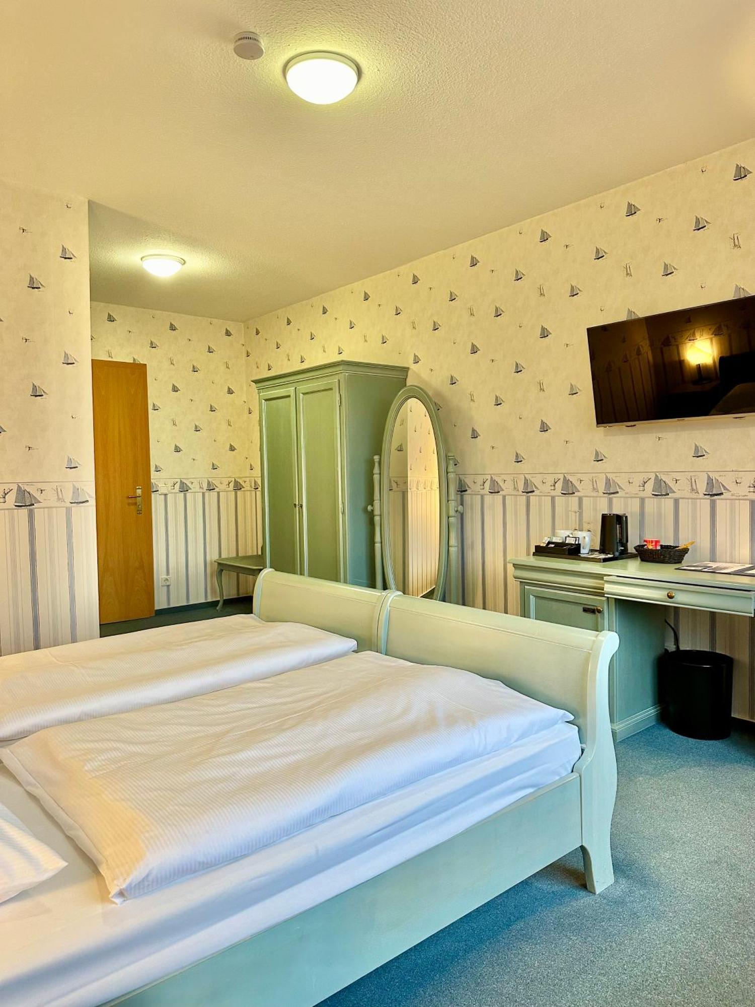ברנה Gaestehaus Weserblick Am Weser-Sandstrand מראה חיצוני תמונה