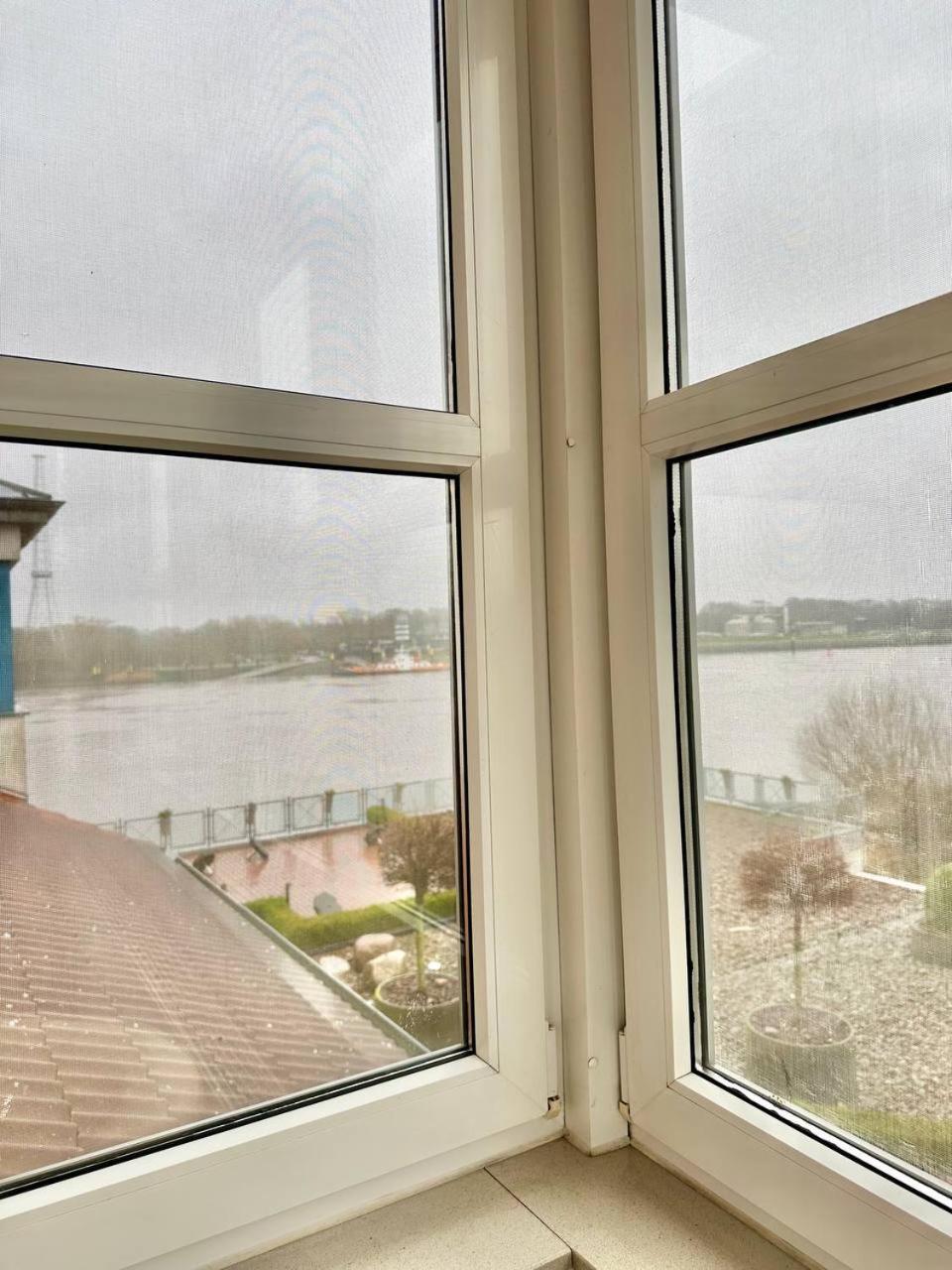 ברנה Gaestehaus Weserblick Am Weser-Sandstrand מראה חיצוני תמונה