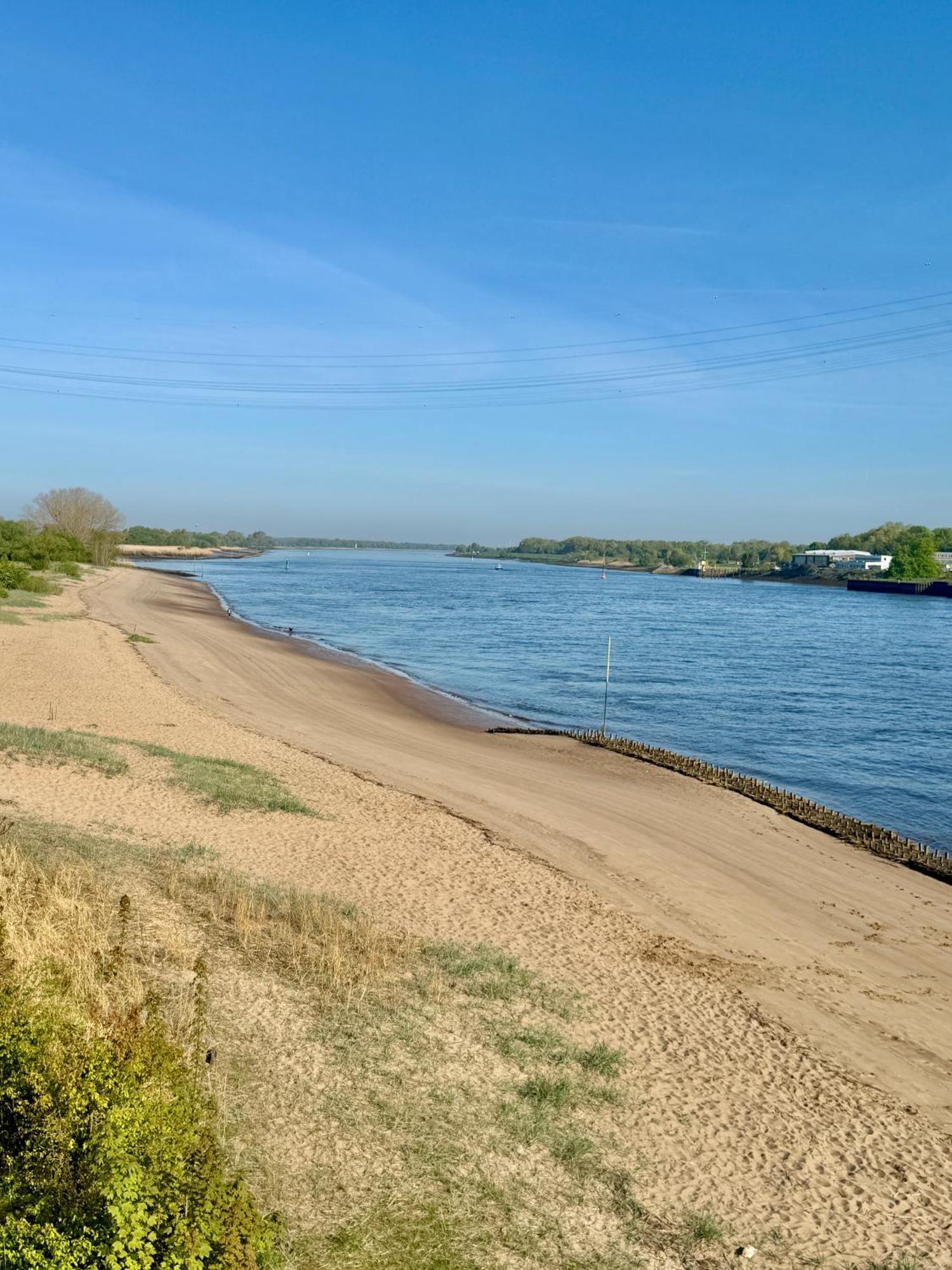 ברנה Gaestehaus Weserblick Am Weser-Sandstrand מראה חיצוני תמונה