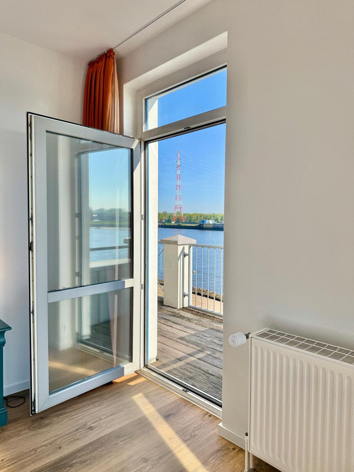 ברנה Gaestehaus Weserblick Am Weser-Sandstrand מראה חיצוני תמונה