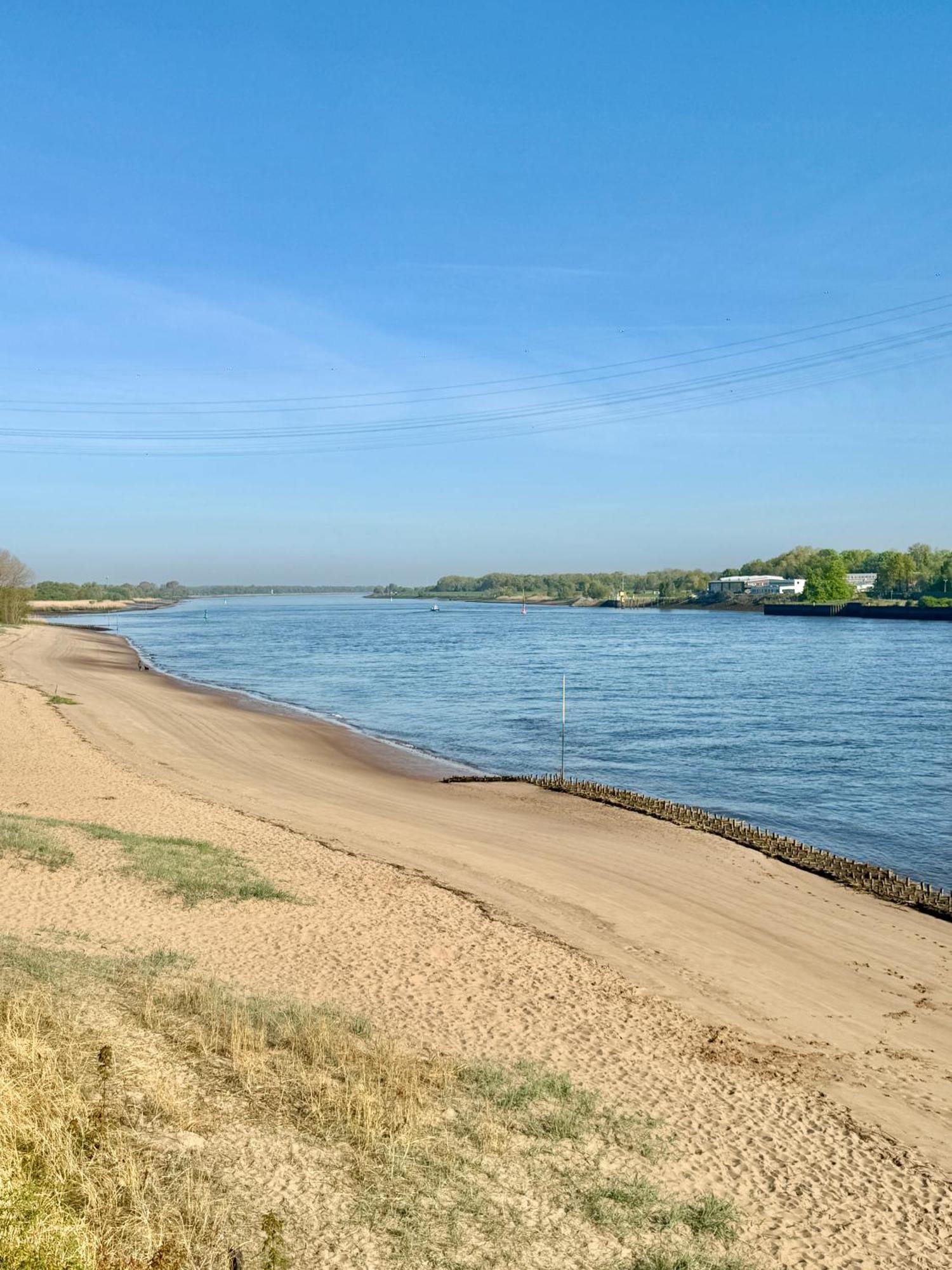 ברנה Gaestehaus Weserblick Am Weser-Sandstrand מראה חיצוני תמונה